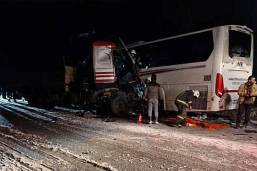В результате ДТП с эстонским автобусом в Латвии пострадали 26 украинских военных