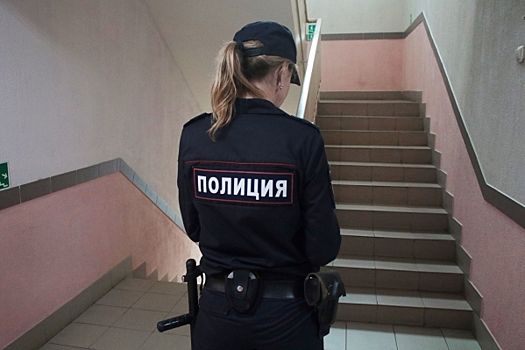 Брачный бизнес по легализации иностранцев накрыли в Петербурге