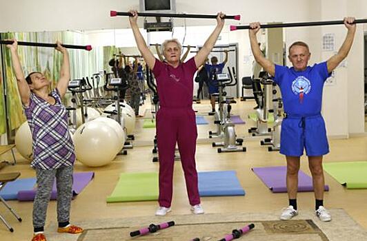 В фитнес-клубе Салехарда ждут только пенсионеров