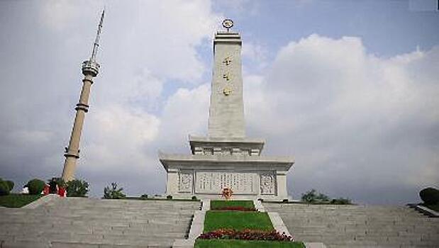 Лидер КНДР посетил Башню корейско-китайской дружбы