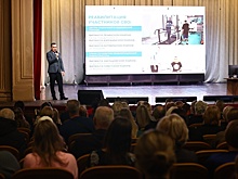 Мэр Новосибирска встретился с жителями правобережья