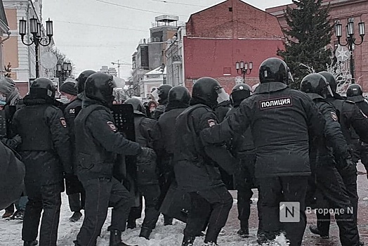 18-летнего участника митинга задержали за насилие над полицейским в Нижнем Новгороде