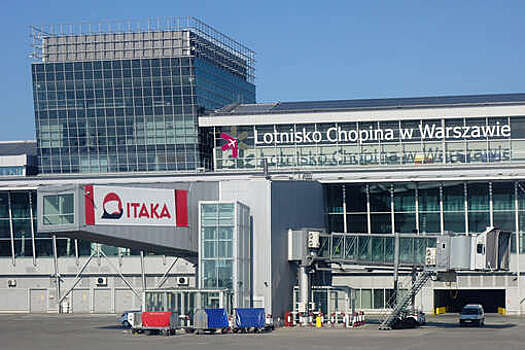 В Варшаве из аэропорта эвакуировали 400 человек из-за гранаты в багаже пассажира