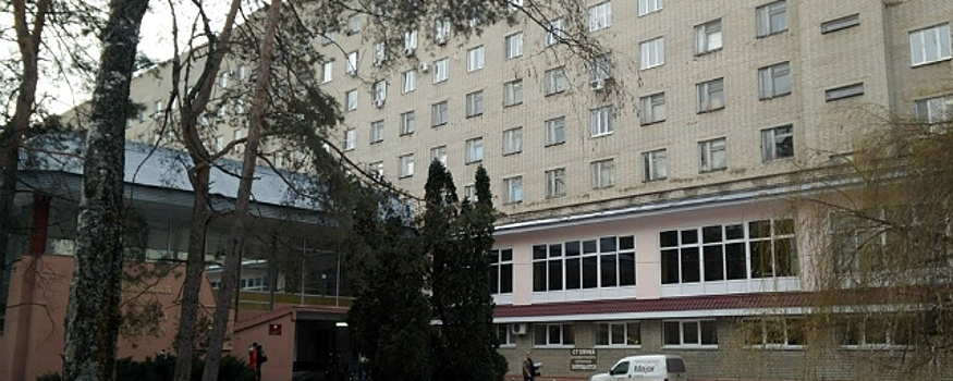 В областной больнице Воронежа частично приостановили прием пациентов