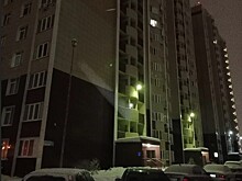 В Оренбурге из окна 13 этажа дома по ул. Донковцева выпал мужчина