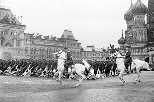 Состоялся бронепробег в честь Великой Победы