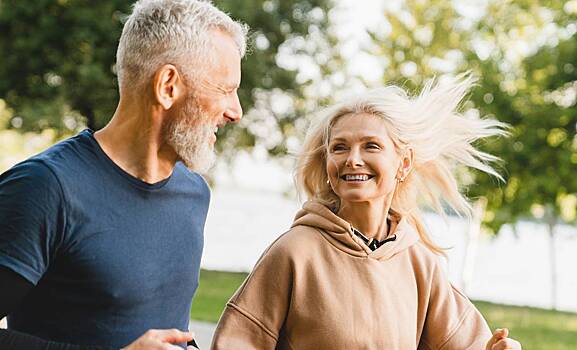 Эксперт назвал преимущества романов после 45 лет