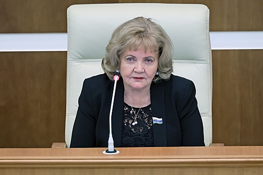 Спикер уральского парламента рассказала о бесплатной помощи юристов для сирот