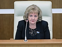 Спикер уральского парламента рассказала о бесплатной помощи юристов для сирот