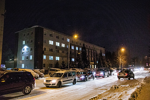 Движение на дорогах Кемерова осложнилось