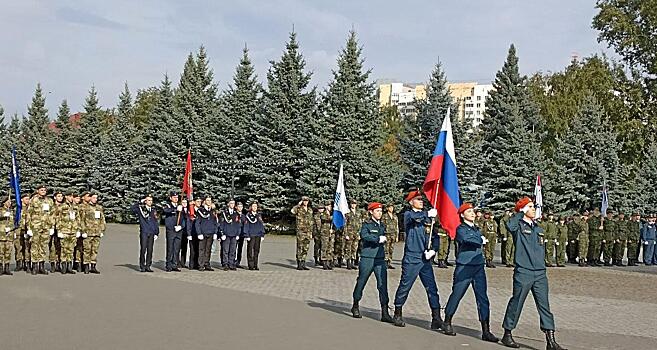 В челябинском Саду Победы прошла «Уральская зарница»