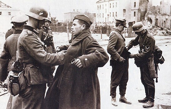 Как британцы убили тысячи советских пленных в 1945 году