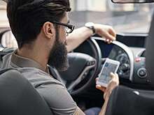 Дофамин за рулем: почему мы не можем оторваться от телефона и как применить технику «5 секунд»