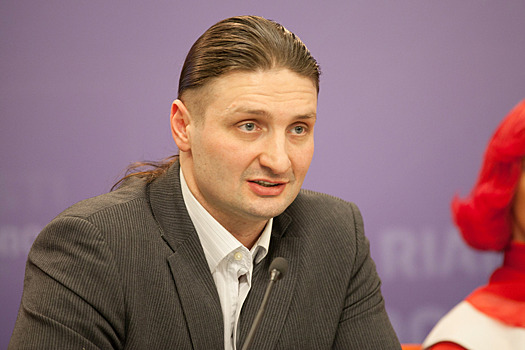 «Она не имеет права называться народной артисткой»: Эдгард Запашный «разнес» Пугачеву, оскорбившую россиян