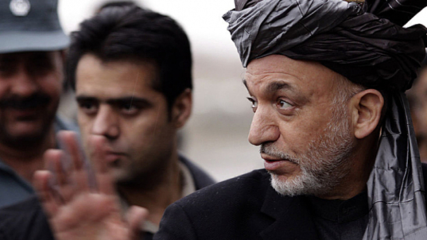 Экс-президент Афганистана выразил протест властям США