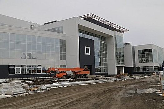 Федералы помогут достроить онкодиспансер и Региональный центр развития спорта в Комсомольске