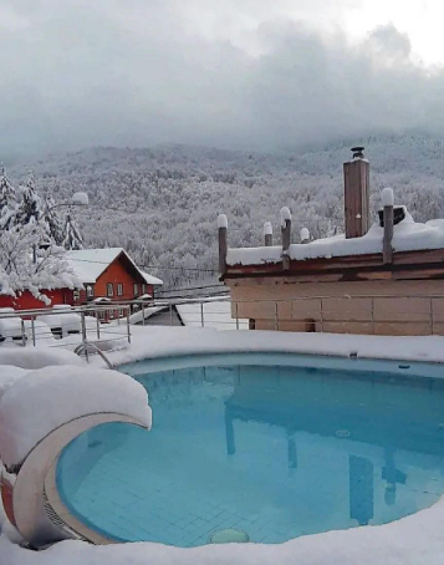 В горах Красной поляны красиво всегда, а особенно зимой.