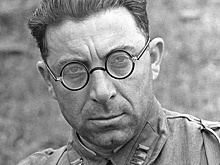 Поэты держат фронт 80 лет спустя. Что роднит Симонова с Ревякиной и Старушко