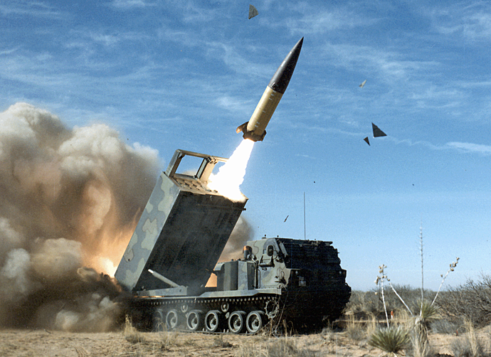 Американский законопроект помощи Украине включает поставки ракет ATACMS