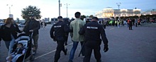Участникам оппозиционных митингов в Екатеринбурге вручили повестки в военкомат
