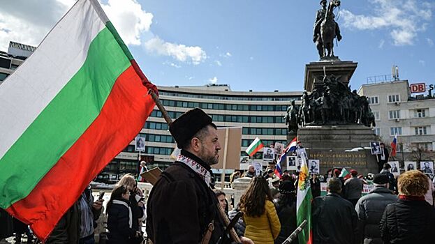 Болгария объявила персонами нон грата дипломатов РФ