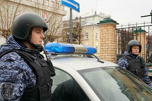 Пенсионерка пыталась украсть из магазина бутылку виски и конфеты