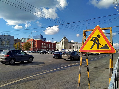 В Новосибирске снова начали ремонтировать Красный проспект