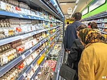 Еще больше выделят бедных? В Самарской области хотят ввести продуктовые карты