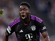 Директор «Баварии» о том, может ли Дэвис уйти бесплатно: «Мы обсуждаем каждого игрока внутри клуба. Речь идет не только о деньгах, но и о четких границах»