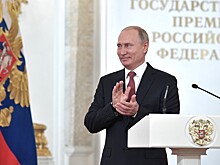 Врач, сантехник, маляр, застройщик: смотрим, кого из тюменцев представил к награде Владимир Путин