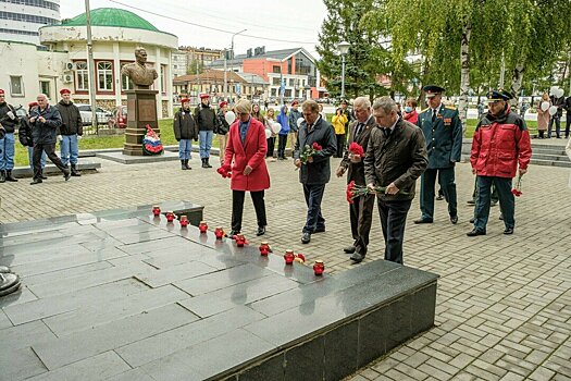 Жители Кирова присоединились к акции памяти о бесланской трагедии