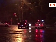 Три экипажа ДПС по кругу гонялись за уральским лихачом