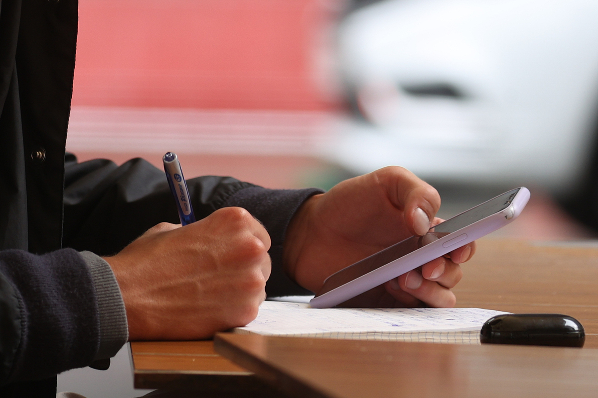 Экс-директору ФБР предъявлено обвинение за публикацию в сосцсети изображения ракушек