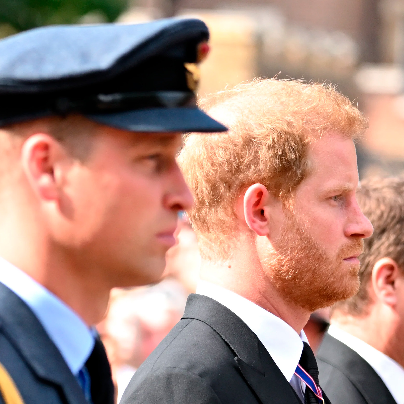 «Это ужасно печальное зрелище»: Гарри умолял принца Уильяма о примирении во время своего визита в Великобританию