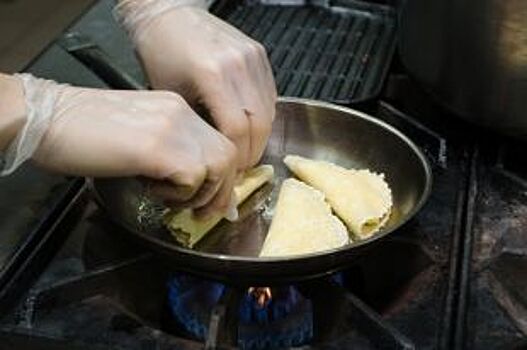 На Южном Урале закрыли кулинарию, где блюда готовились в антисанитарии