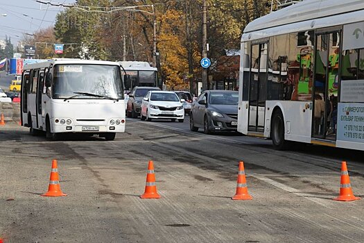 Аксенова возмутило качество ремонта дорог в центре Симферополя