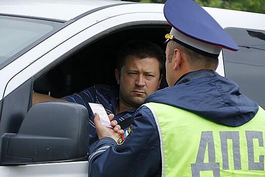 Коварные вопросы инспектора ГИБДД: 3 варианта правильных ответов