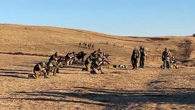Появилось видео тренировок опытных бойцов на полигоне ЧВК «Вагнер»