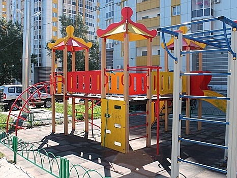Активисты проверят состояние детских площадок по всей России