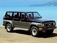 30 лет прошло, а он - как новый: в РФ продают Nissan Patrol за 11 млн