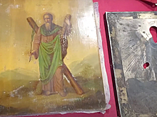 Пограничники поймали украинца с иконой на спине