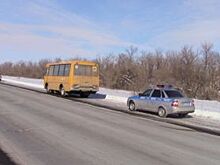 В Переволоцком районе на трассе спасена замерзающая детская команда борцов