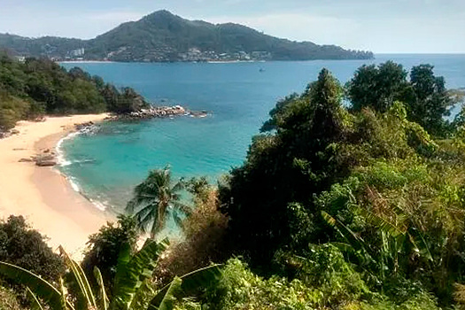 Россияне начали зарабатывать на «порнотурах» за границей