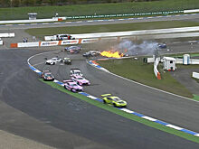 В жуткой аварии в DTM из машины вырвало двигатель