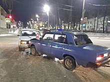 В Жигулевске 48-летний водитель "семерки" протаранил "пятерку"