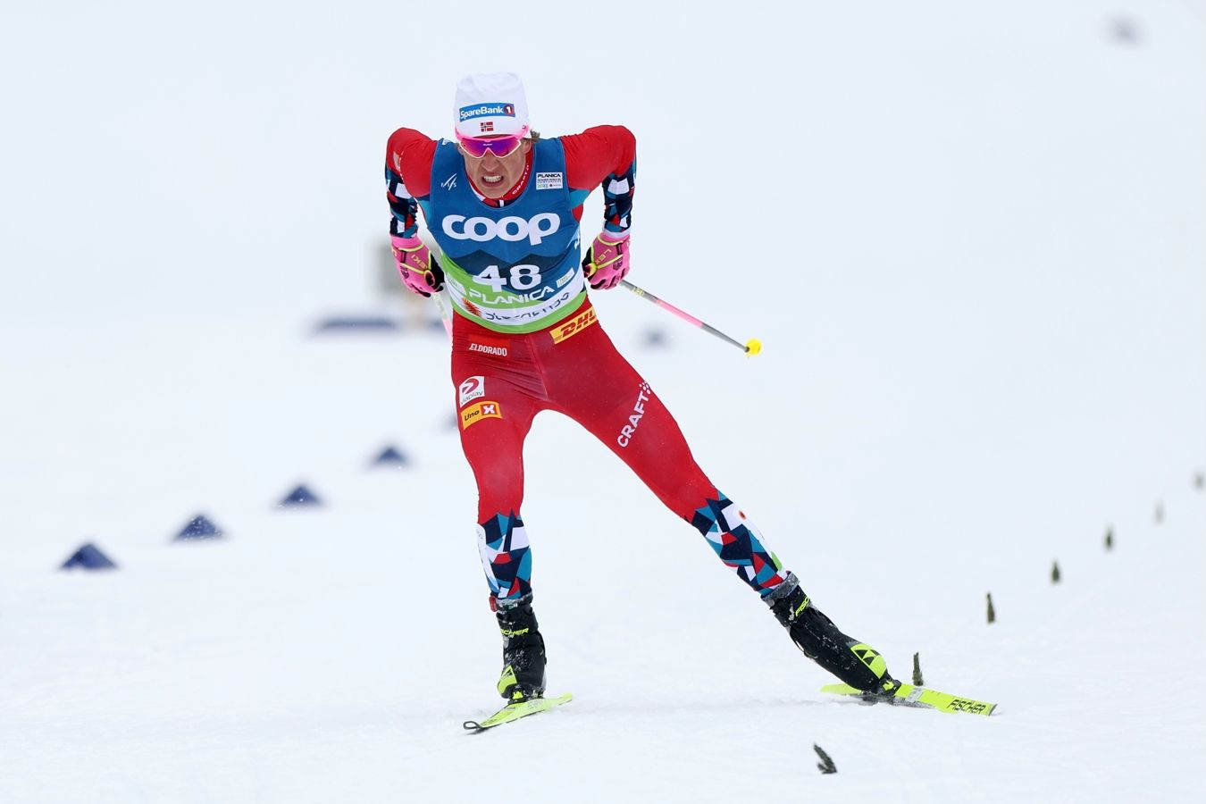 Клебо  и Вальнес стали лучшими в прологе командного спринта коньком на этапе КМ в Давосе