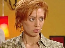 Было — стало: куда пропала рыжая секретарша Шурочка из «Не родись красивой» и как она выглядит сейчас