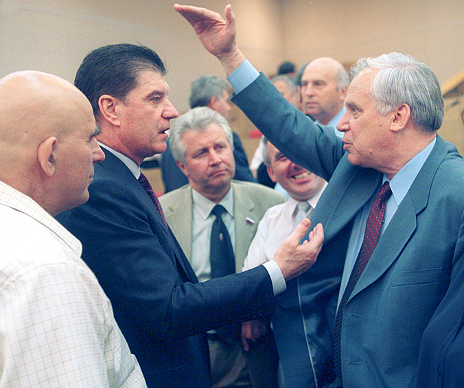 В 1999-м Брынцалов участвовал в выборах губернатора Московской области, но в итоге снова стал депутатом Госдумы. В 2004 году выдвигался на пост президента России, но не прошел регистрацию. 