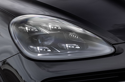 Porsche представила новые матричные фары с 65 тысячами светодиодов
