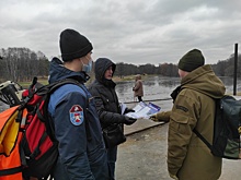 Спасатели напомнили отдыхающим основные правила безопасности вблизи водоемов ЮВАО